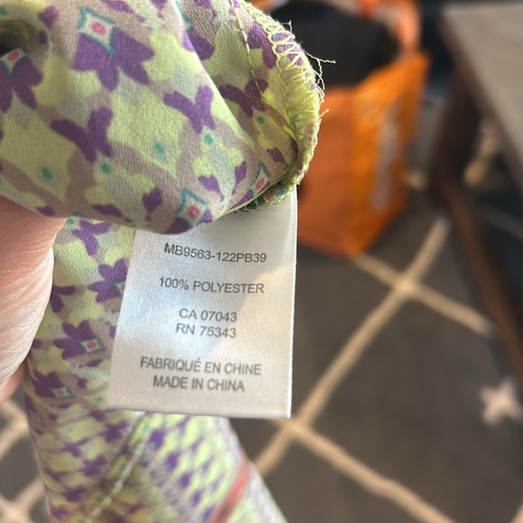 Patterned Tank Blouse - Picture 6 of 6